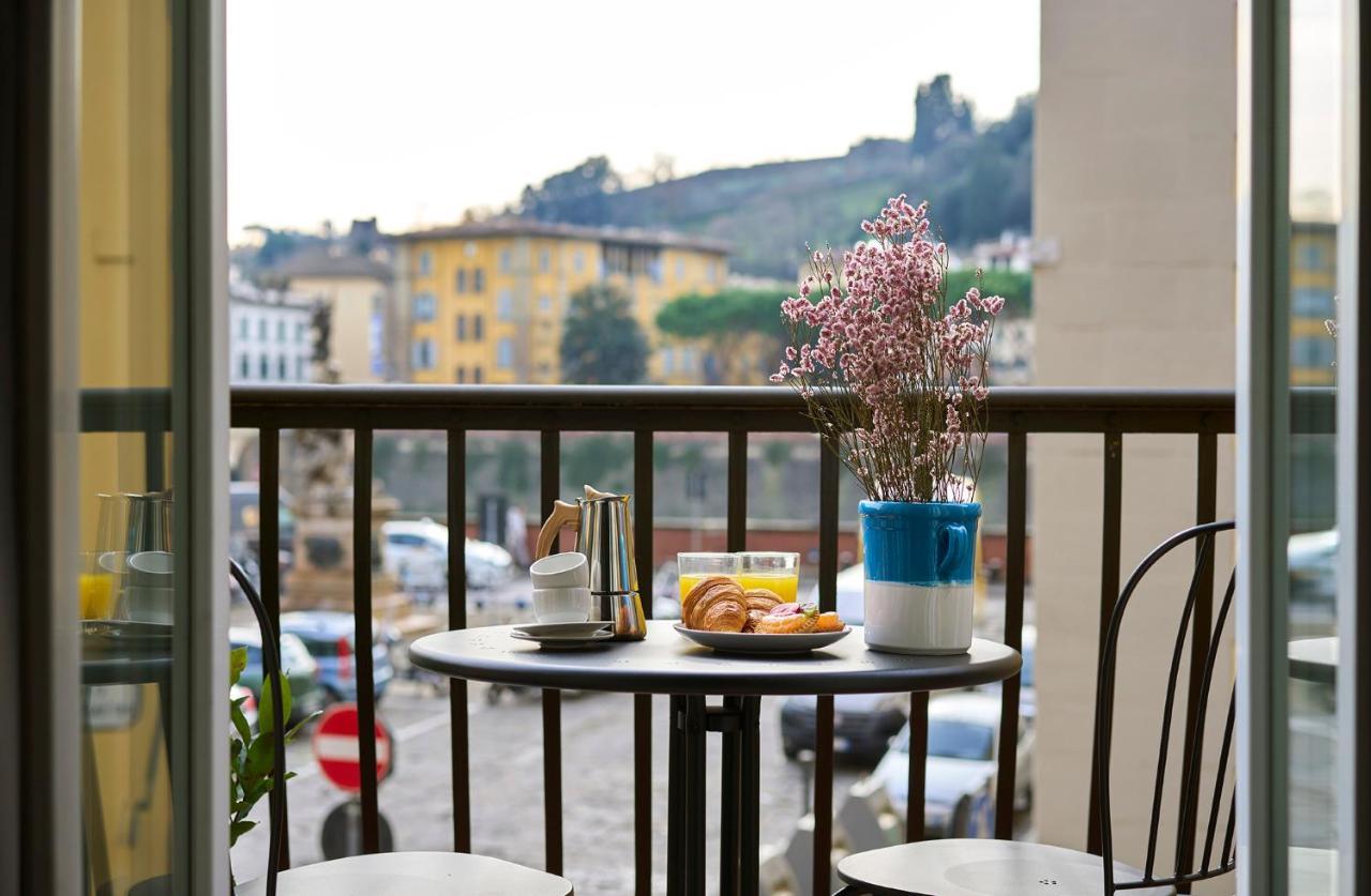 3 Master Bedrooms With Balcony On The River With Views Florencia Exterior foto