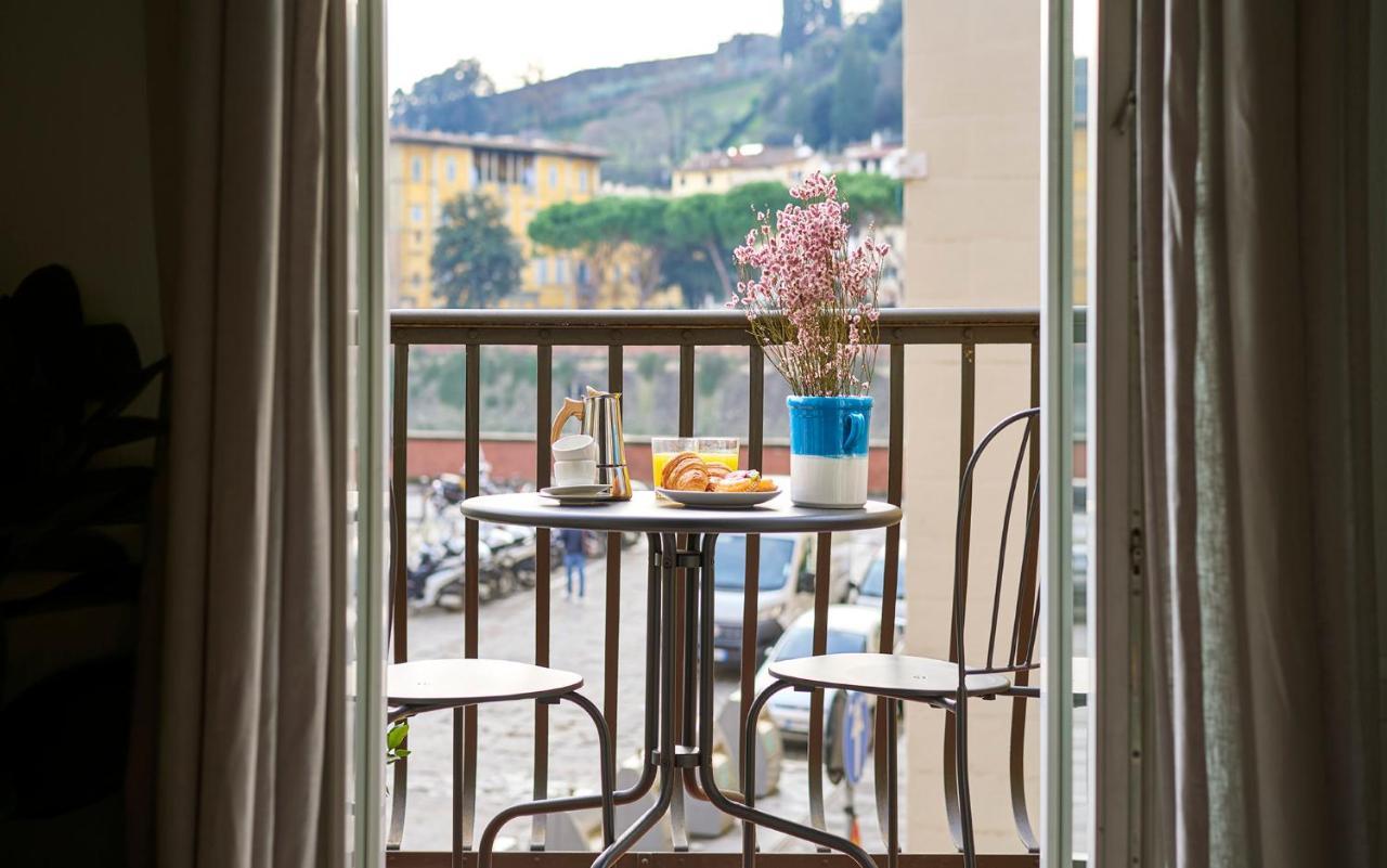 3 Master Bedrooms With Balcony On The River With Views Florencia Exterior foto