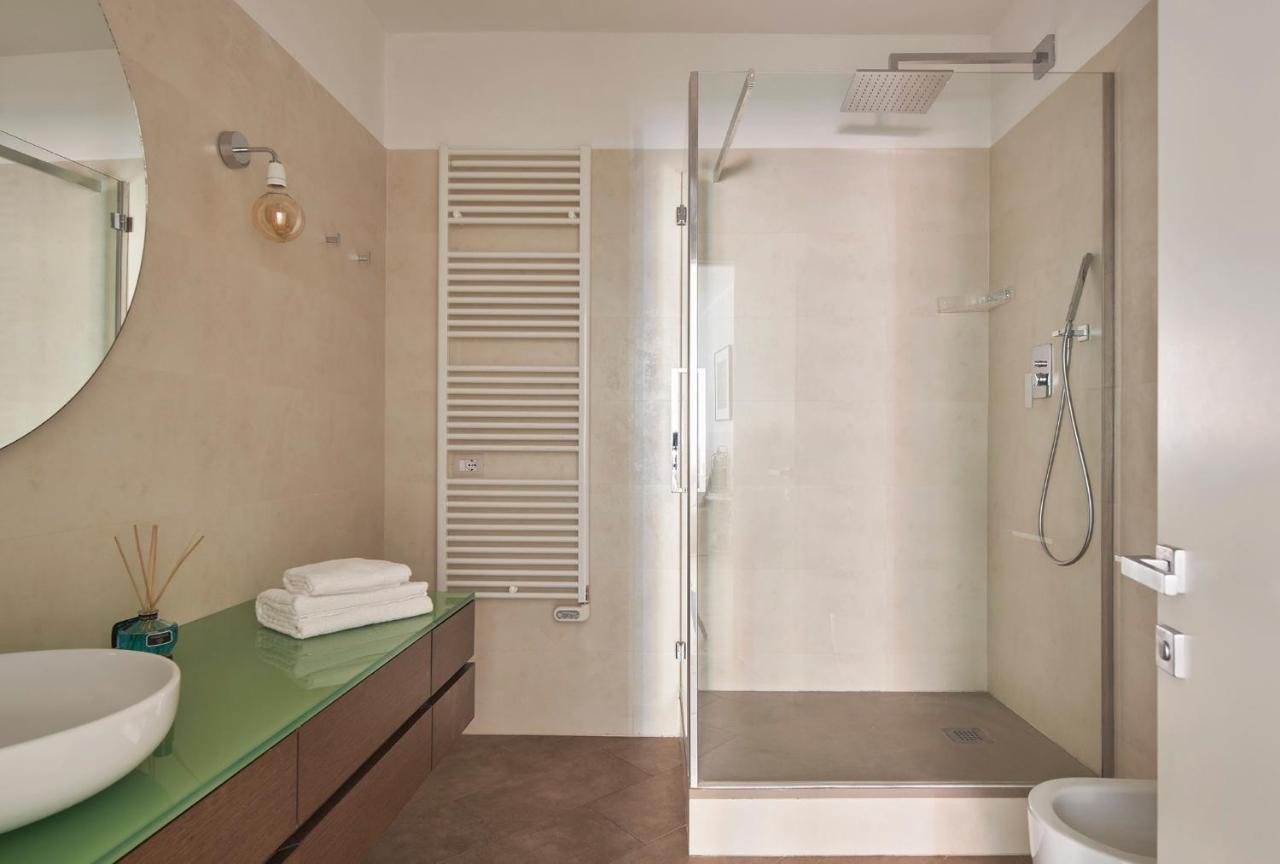 3 Master Bedrooms With Balcony On The River With Views Florencia Exterior foto