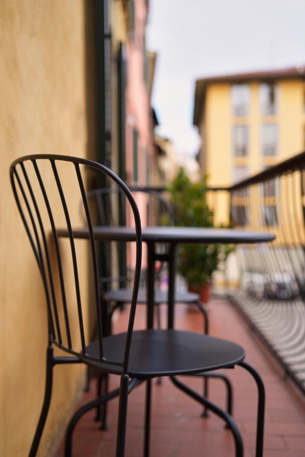 3 Master Bedrooms With Balcony On The River With Views Florencia Exterior foto