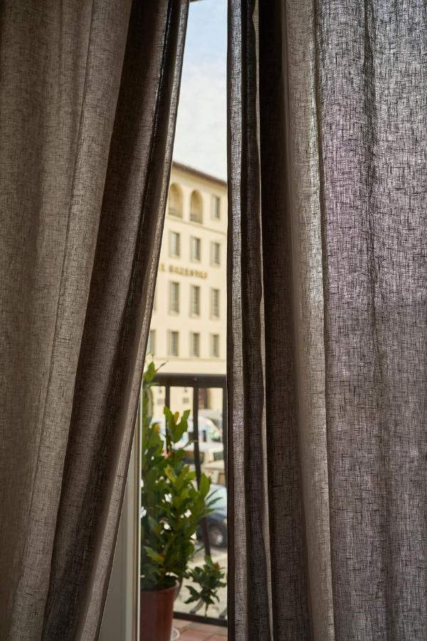 3 Master Bedrooms With Balcony On The River With Views Florencia Exterior foto